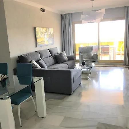 Apartamento Frente A La Playa Doña Sofia E *