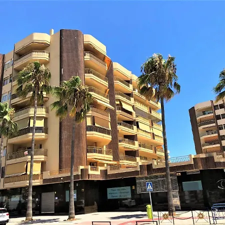 Frente A La Playa Dona Sofia E